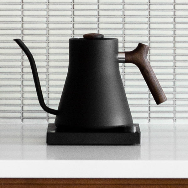 Fellow Stagg Wooden Handle Kit Ersatzgriff Set Walnuss mit Fellow Stagg EKG schwarz