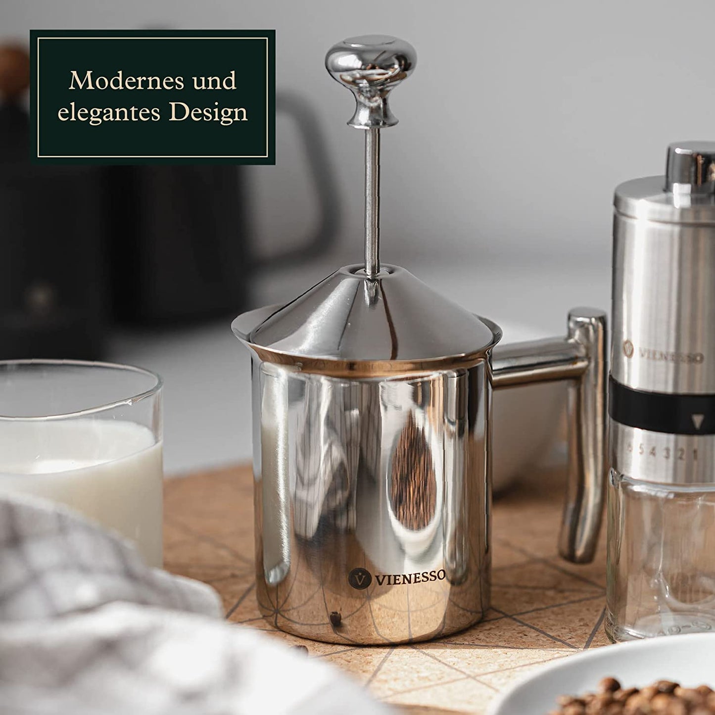 Manueller Hand-Milchaufschäumer aus Edelstahl mit Mesh-Sieb für cremigen Milchschaum - 400 ml